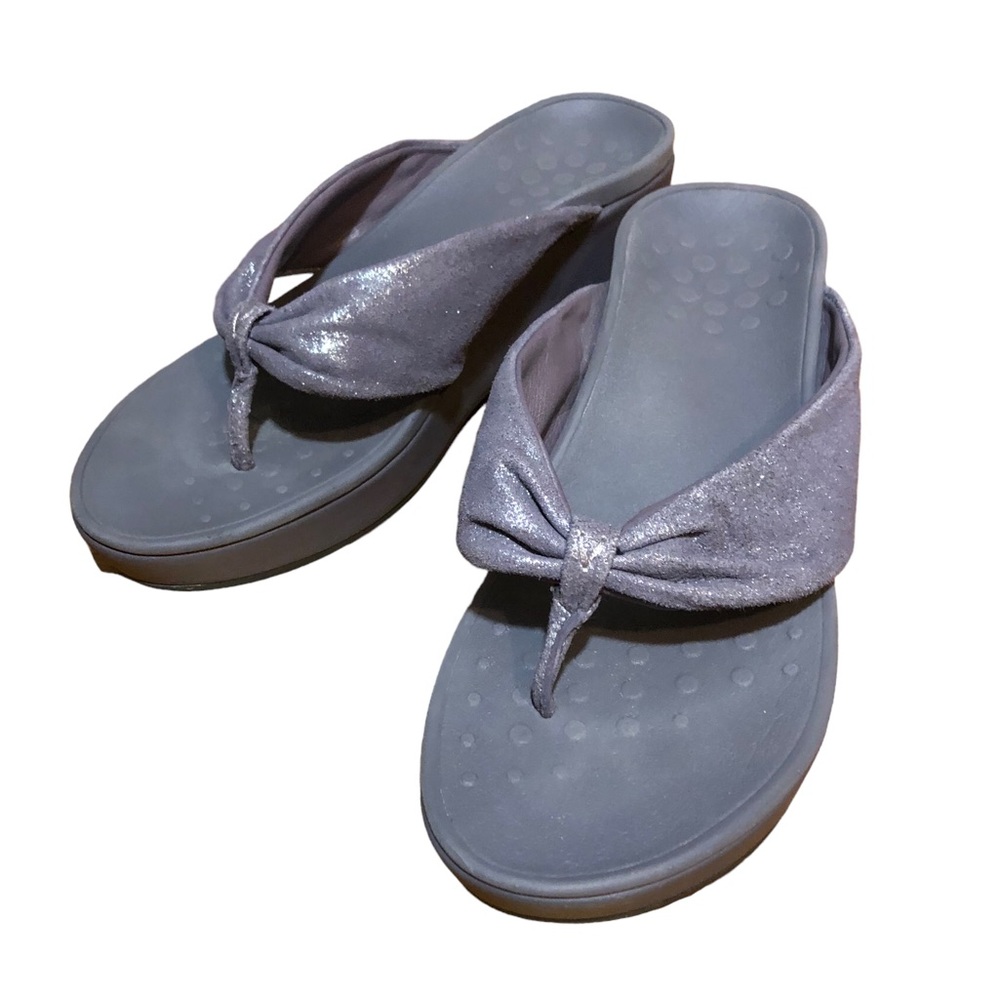 VIONIC Lilac Purple Arabella Wedge Thong Sandal